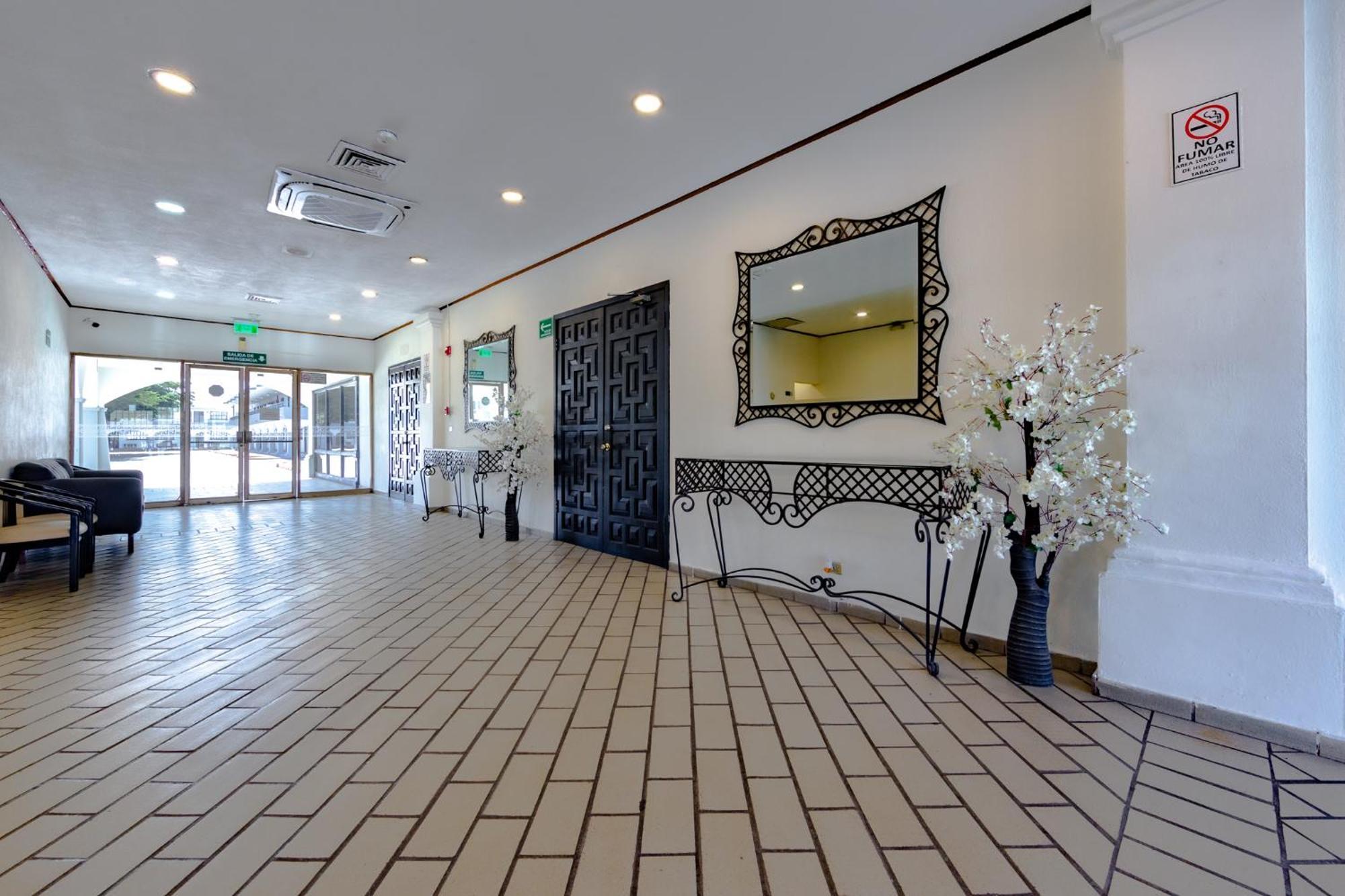 Inhouse Obregon Otel Ciudad Obregón Dış mekan fotoğraf