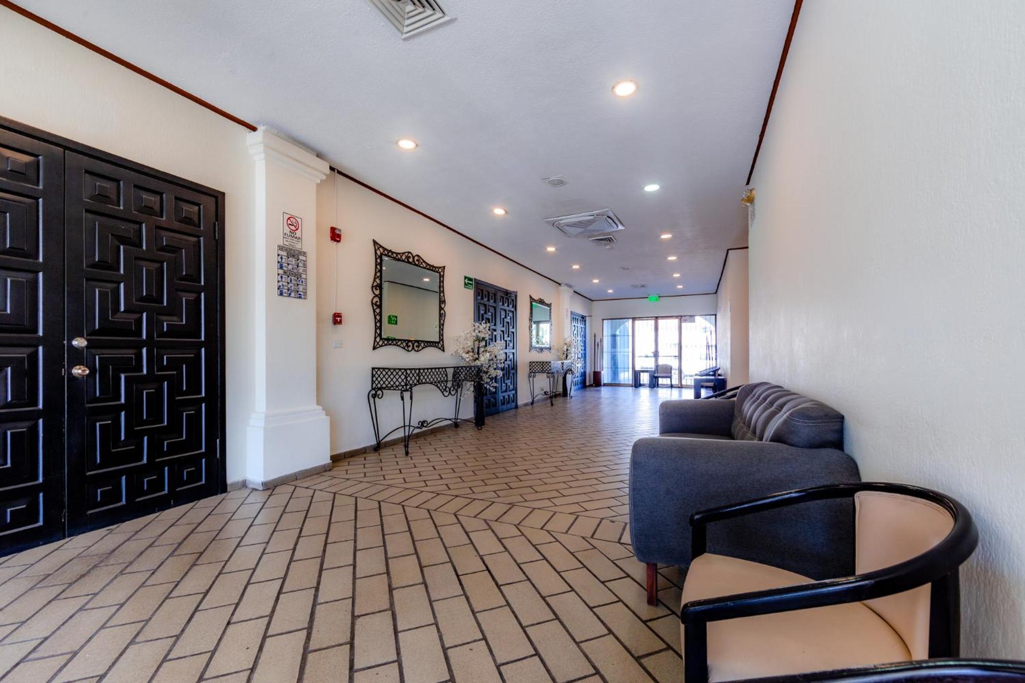 Inhouse Obregon Otel Ciudad Obregón Dış mekan fotoğraf
